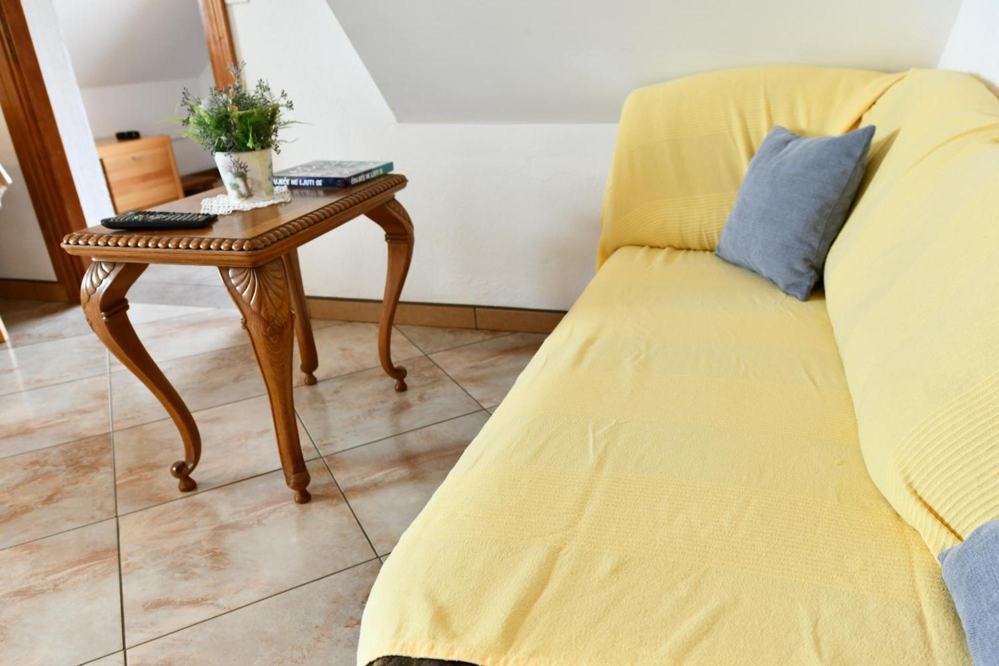 Apartment Anna Saborsko Esterno foto